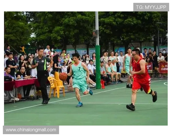 武汉网球队的奋进之路:从默默无闻到邀请赛的荣耀时刻 武汉网球队的奋进之路:从默默无闻到邀请赛的荣耀时刻