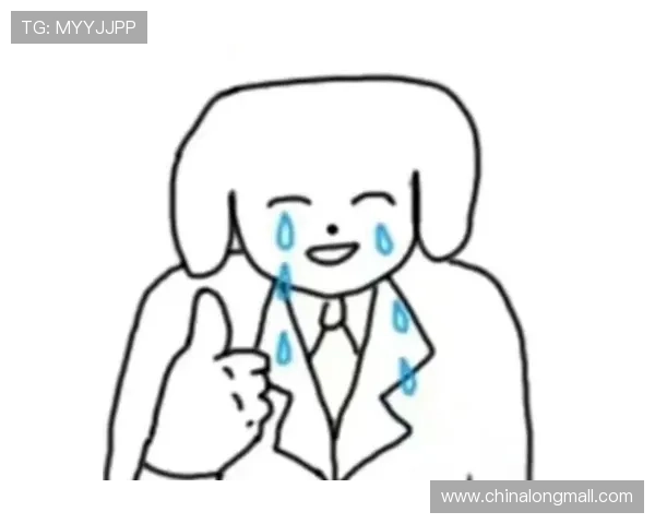 足球明星的传奇人生与奋斗历程简笔画展现